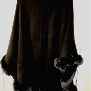 Black fur trimmed cape/wrap